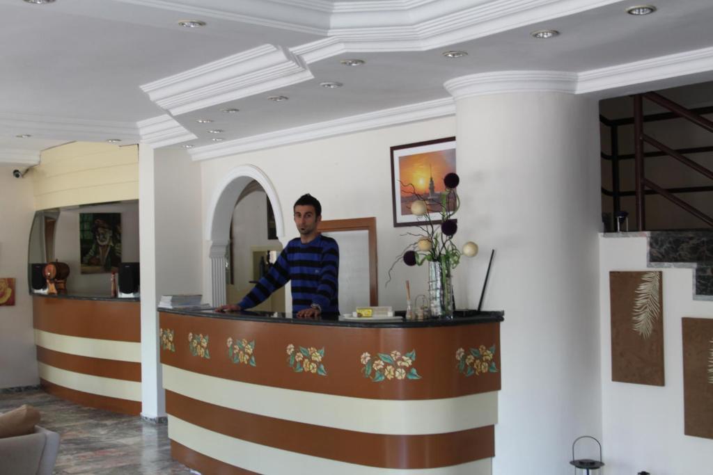 Hotel Villa Granada Antalya Bagian luar foto